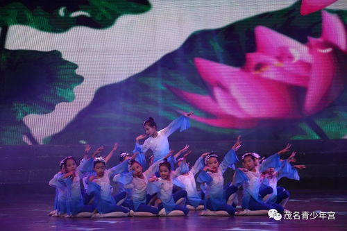 爭當(dāng)創(chuàng)文創(chuàng)衛(wèi)小先鋒 茂名市少年兒童迎新年文藝晚會精彩呈現(xiàn)